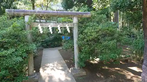 鳩森八幡神社の鳥居