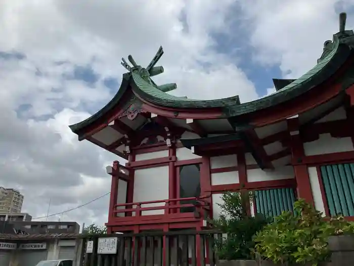 築土八幡神社の本殿