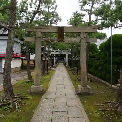 氷川神社の鳥居