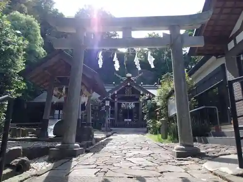 新羽杉山神社の鳥居