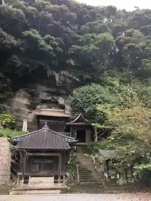 那古寺の本殿・本堂