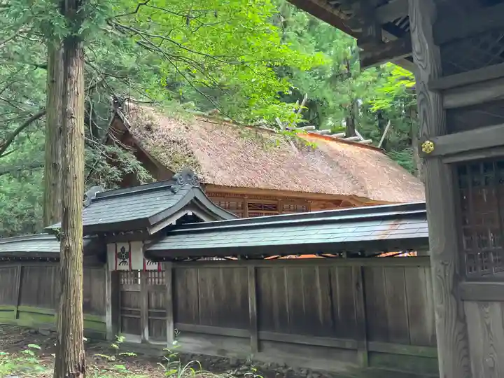 諏訪大社下社春宮(長野県)