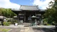 妙蓮寺の本殿