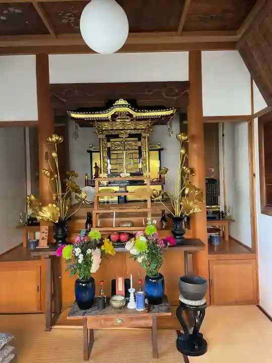 山中千手観音堂の{uncategorized: "未分類", other: "その他", undefined: "問題あり", building: "その他建物", grave: "お墓", sacred_gate: "鳥居", guardian: "狛犬", statue: "像", buddha: "仏像", history: "歴史", nature: "自然", garden: "庭園", animal: "動物", pagoda: "塔", temizu: "手水舎", mountain_gate: "山門・神門", sanctuary: "本殿・本堂", subordinate: "末社・摂社", art: "芸術", scenery: "景色", jizo: "地蔵", ema: "絵馬", goshuin: "御朱印", omikuji: "おみくじ", items: "授与品その他", amulet: "お守り", goshuincho: "御朱印帳", eats: "食事", festival: "お祭り", votive_dance: "神楽", shichigosan: "七五三参", wedding: "結婚式", experience: "体験その他", initially: "初詣", around: "周辺", anti_infection: "感染症対策"}