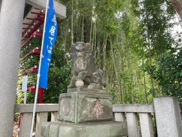 居木神社の{uncategorized: "未分類", other: "その他", undefined: "問題あり", building: "その他建物", grave: "お墓", sacred_gate: "鳥居", guardian: "狛犬", statue: "像", buddha: "仏像", history: "歴史", nature: "自然", garden: "庭園", animal: "動物", pagoda: "塔", temizu: "手水舎", mountain_gate: "山門・神門", sanctuary: "本殿・本堂", subordinate: "末社・摂社", art: "芸術", scenery: "景色", jizo: "地蔵", ema: "絵馬", goshuin: "御朱印", omikuji: "おみくじ", items: "授与品その他", amulet: "お守り", goshuincho: "御朱印帳", eats: "食事", festival: "お祭り", votive_dance: "神楽", shichigosan: "七五三参", wedding: "結婚式", experience: "体験その他", initially: "初詣", around: "周辺", anti_infection: "感染症対策"}