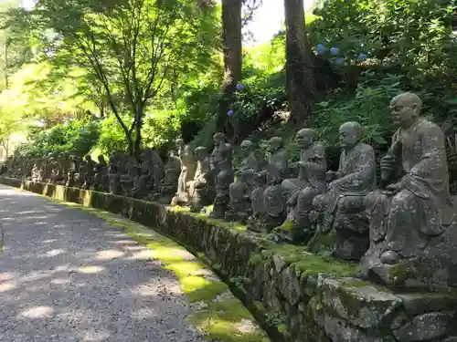 雲辺寺の像