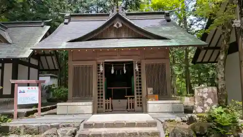 富士山東口本宮 冨士浅間神社の{uncategorized: "未分類", other: "その他", undefined: "問題あり", building: "その他建物", grave: "お墓", sacred_gate: "鳥居", guardian: "狛犬", statue: "像", buddha: "仏像", history: "歴史", nature: "自然", garden: "庭園", animal: "動物", pagoda: "塔", temizu: "手水舎", mountain_gate: "山門・神門", sanctuary: "本殿・本堂", subordinate: "末社・摂社", art: "芸術", scenery: "景色", jizo: "地蔵", ema: "絵馬", goshuin: "御朱印", omikuji: "おみくじ", items: "授与品その他", amulet: "お守り", goshuincho: "御朱印帳", eats: "食事", festival: "お祭り", votive_dance: "神楽", shichigosan: "七五三参", wedding: "結婚式", experience: "体験その他", initially: "初詣", around: "周辺", anti_infection: "感染症対策"}