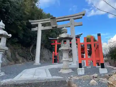 義照稲荷神社・稲荷命婦元宮（建勲神社末社）(京都府)