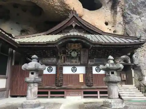 大谷寺の本殿・本堂