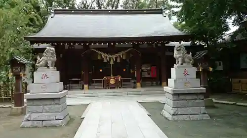 新田神社の本殿・本堂