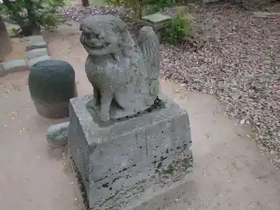 新川神社の狛犬