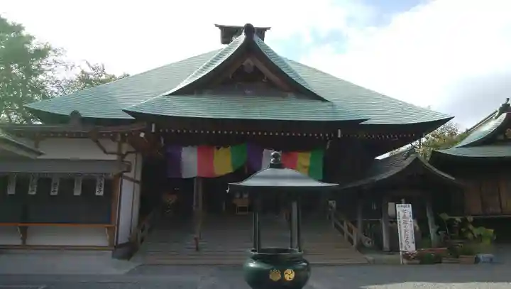 弘明寺の本殿・本堂