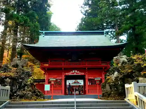 富士山東口本宮 冨士浅間神社の山門・神門