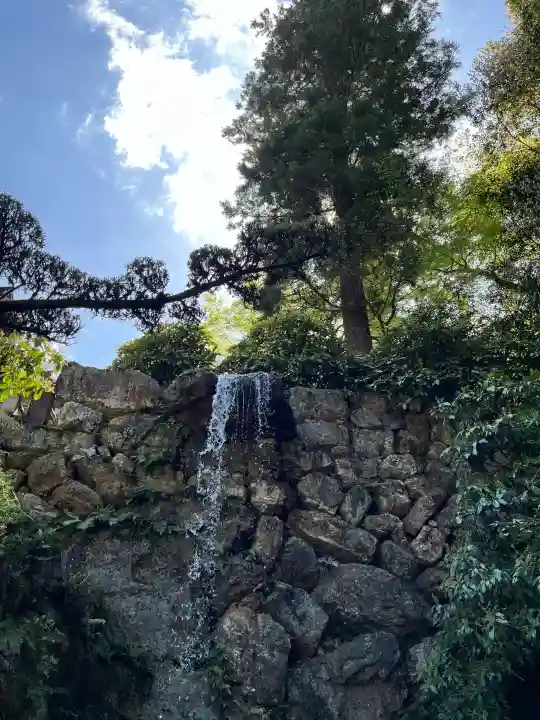 伊奈波神社の{uncategorized: "未分類", other: "その他", undefined: "問題あり", building: "その他建物", grave: "お墓", sacred_gate: "鳥居", guardian: "狛犬", statue: "像", buddha: "仏像", history: "歴史", nature: "自然", garden: "庭園", animal: "動物", pagoda: "塔", temizu: "手水舎", mountain_gate: "山門・神門", sanctuary: "本殿・本堂", subordinate: "末社・摂社", art: "芸術", scenery: "景色", jizo: "地蔵", ema: "絵馬", goshuin: "御朱印", omikuji: "おみくじ", items: "授与品その他", amulet: "お守り", goshuincho: "御朱印帳", eats: "食事", festival: "お祭り", votive_dance: "神楽", shichigosan: "七五三参", wedding: "結婚式", experience: "体験その他", initially: "初詣", around: "周辺", anti_infection: "感染症対策"}