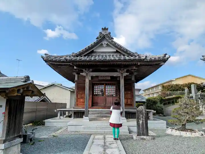 妙楽寺の本殿・本堂