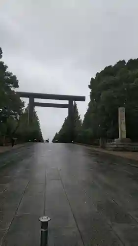靖國神社の鳥居