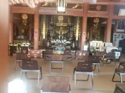 西方寺の本殿・本堂