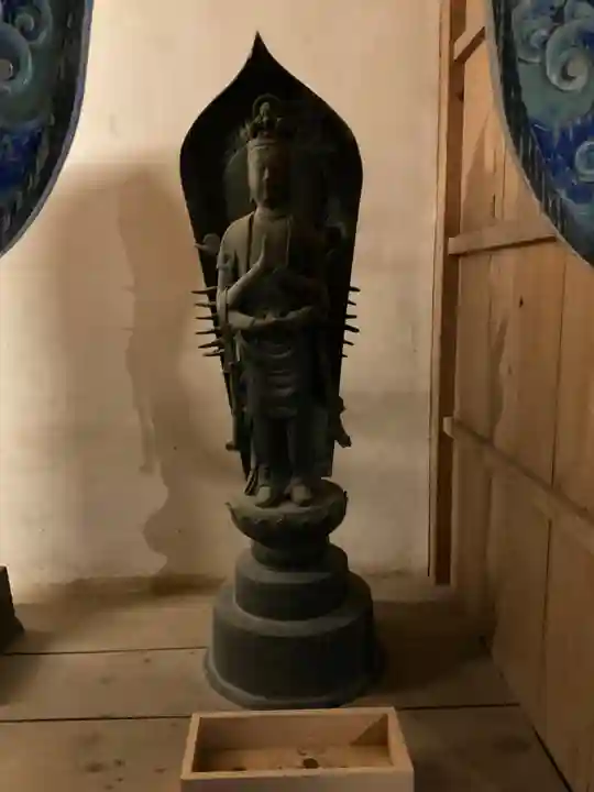 成身院 百体観音堂(さざえ堂)(埼玉県)