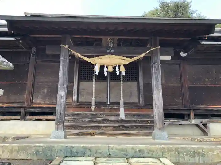 塩釜神社の本殿・本堂