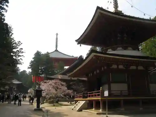 壇上伽藍のその他建物