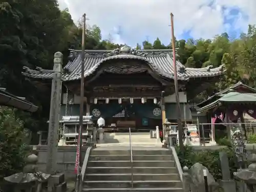 延命寺の本殿