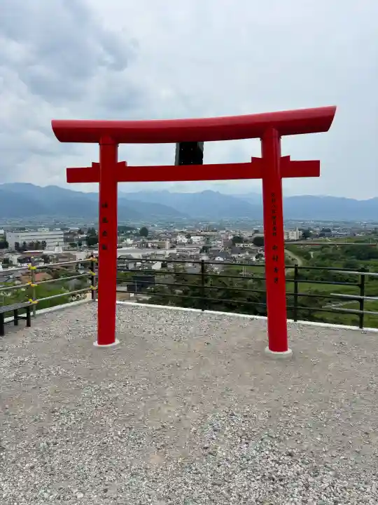 差出磯大嶽山神社 仕事と健康と厄よけの神さま(山梨県)