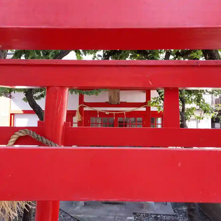 梅屋敷伏見稲荷神社(東京都)