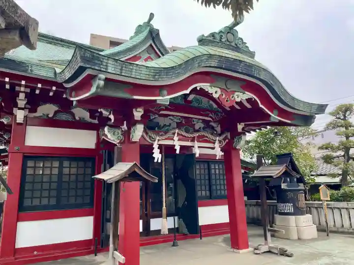 河原町稲荷神社の{uncategorized: "未分類", other: "その他", undefined: "問題あり", building: "その他建物", grave: "お墓", sacred_gate: "鳥居", guardian: "狛犬", statue: "像", buddha: "仏像", history: "歴史", nature: "自然", garden: "庭園", animal: "動物", pagoda: "塔", temizu: "手水舎", mountain_gate: "山門・神門", sanctuary: "本殿・本堂", subordinate: "末社・摂社", art: "芸術", scenery: "景色", jizo: "地蔵", ema: "絵馬", goshuin: "御朱印", omikuji: "おみくじ", items: "授与品その他", amulet: "お守り", goshuincho: "御朱印帳", eats: "食事", festival: "お祭り", votive_dance: "神楽", shichigosan: "七五三参", wedding: "結婚式", experience: "体験その他", initially: "初詣", around: "周辺", anti_infection: "感染症対策"}