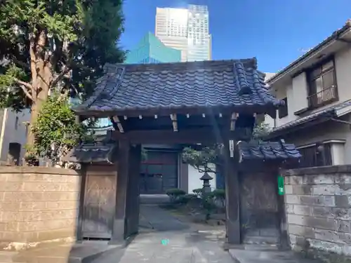 法庵寺の山門