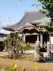 泉養寺の本殿