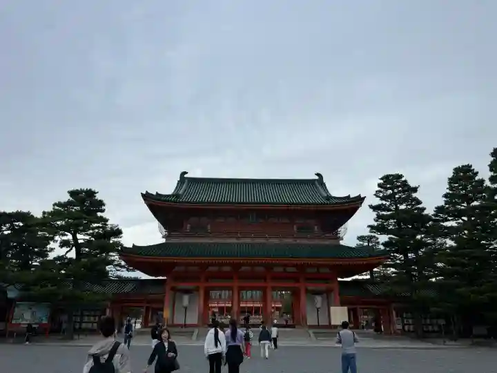 平安神宮の山門・神門
