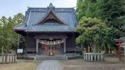 白根神社の本殿