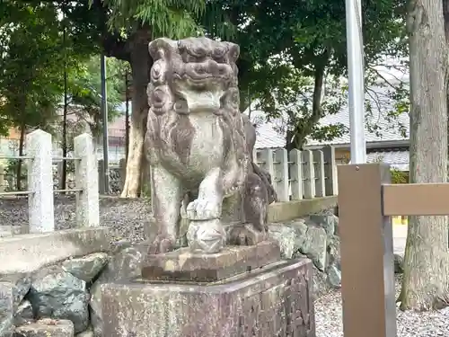 御厨神社の狛犬