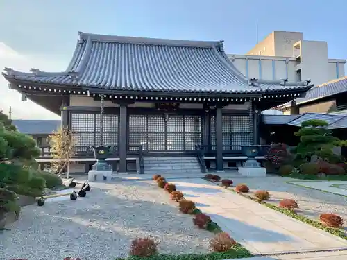 阿彌陀寺の本殿・本堂