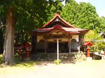秋葉寺の本殿・本堂