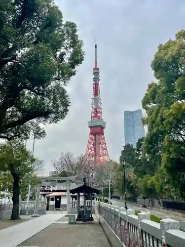 熊野神社の{uncategorized: "未分類", other: "その他", undefined: "問題あり", building: "その他建物", grave: "お墓", sacred_gate: "鳥居", guardian: "狛犬", statue: "像", buddha: "仏像", history: "歴史", nature: "自然", garden: "庭園", animal: "動物", pagoda: "塔", temizu: "手水舎", mountain_gate: "山門・神門", sanctuary: "本殿・本堂", subordinate: "末社・摂社", art: "芸術", scenery: "景色", jizo: "地蔵", ema: "絵馬", goshuin: "御朱印", omikuji: "おみくじ", items: "授与品その他", amulet: "お守り", goshuincho: "御朱印帳", eats: "食事", festival: "お祭り", votive_dance: "神楽", shichigosan: "七五三参", wedding: "結婚式", experience: "体験その他", initially: "初詣", around: "周辺", anti_infection: "感染症対策"}
