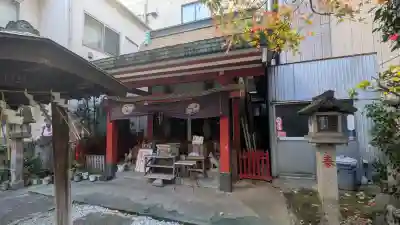 讃岐小白稲荷神社の{uncategorized: "未分類", other: "その他", undefined: "問題あり", building: "その他建物", grave: "お墓", sacred_gate: "鳥居", guardian: "狛犬", statue: "像", buddha: "仏像", history: "歴史", nature: "自然", garden: "庭園", animal: "動物", pagoda: "塔", temizu: "手水舎", mountain_gate: "山門・神門", sanctuary: "本殿・本堂", subordinate: "末社・摂社", art: "芸術", scenery: "景色", jizo: "地蔵", ema: "絵馬", goshuin: "御朱印", omikuji: "おみくじ", items: "授与品その他", amulet: "お守り", goshuincho: "御朱印帳", eats: "食事", festival: "お祭り", votive_dance: "神楽", shichigosan: "七五三参", wedding: "結婚式", experience: "体験その他", initially: "初詣", around: "周辺", anti_infection: "感染症対策"}