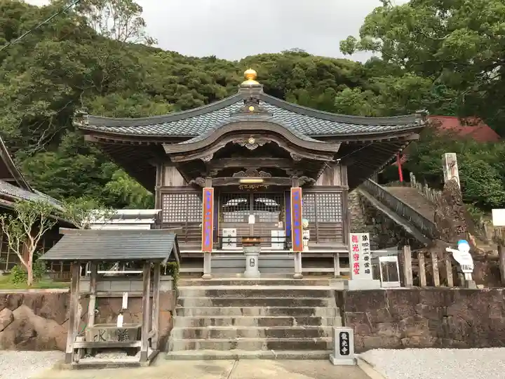 龍光寺の本殿・本堂