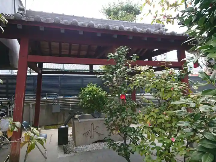 照遠寺の手水舎