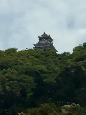 岐阜護國神社の{uncategorized: "未分類", other: "その他", undefined: "問題あり", building: "その他建物", grave: "お墓", sacred_gate: "鳥居", guardian: "狛犬", statue: "像", buddha: "仏像", history: "歴史", nature: "自然", garden: "庭園", animal: "動物", pagoda: "塔", temizu: "手水舎", mountain_gate: "山門・神門", sanctuary: "本殿・本堂", subordinate: "末社・摂社", art: "芸術", scenery: "景色", jizo: "地蔵", ema: "絵馬", goshuin: "御朱印", omikuji: "おみくじ", items: "授与品その他", amulet: "お守り", goshuincho: "御朱印帳", eats: "食事", festival: "お祭り", votive_dance: "神楽", shichigosan: "七五三参", wedding: "結婚式", experience: "体験その他", initially: "初詣", around: "周辺", anti_infection: "感染症対策"}