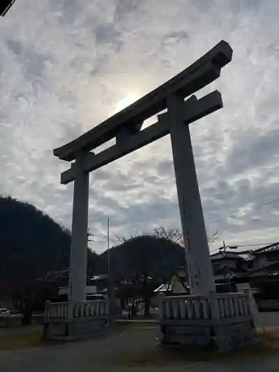 新宮八幡神社の鳥居