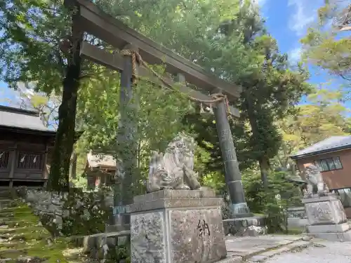 諏訪大社上社前宮(長野県)