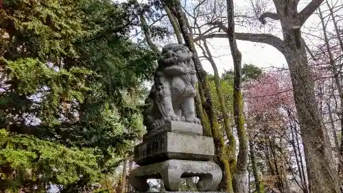 東神楽神社の狛犬