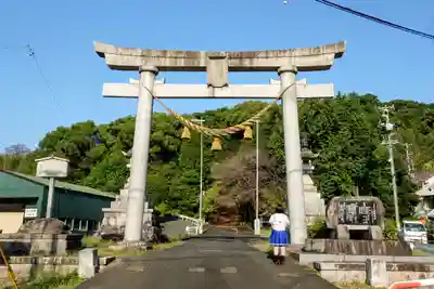 形原神社の鳥居
