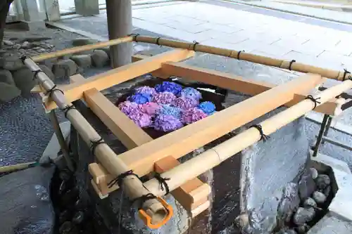 伊勢山皇大神宮の手水舎