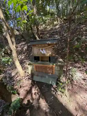 玉作湯神社の{uncategorized: "未分類", other: "その他", undefined: "問題あり", building: "その他建物", grave: "お墓", sacred_gate: "鳥居", guardian: "狛犬", statue: "像", buddha: "仏像", history: "歴史", nature: "自然", garden: "庭園", animal: "動物", pagoda: "塔", temizu: "手水舎", mountain_gate: "山門・神門", sanctuary: "本殿・本堂", subordinate: "末社・摂社", art: "芸術", scenery: "景色", jizo: "地蔵", ema: "絵馬", goshuin: "御朱印", omikuji: "おみくじ", items: "授与品その他", amulet: "お守り", goshuincho: "御朱印帳", eats: "食事", festival: "お祭り", votive_dance: "神楽", shichigosan: "七五三参", wedding: "結婚式", experience: "体験その他", initially: "初詣", around: "周辺", anti_infection: "感染症対策"}