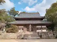 観世音寺の本殿
