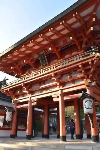 生田神社の山門・神門