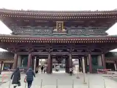 川崎大師（平間寺）の山門