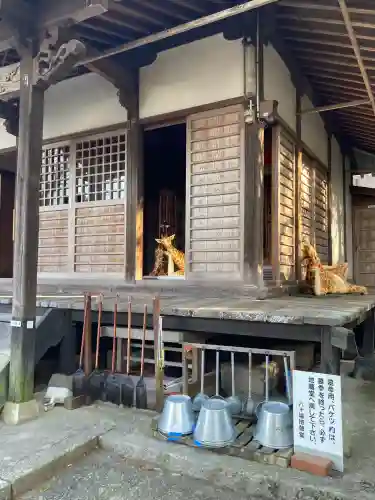 弥蘇場地藏堂の{uncategorized: "未分類", other: "その他", undefined: "問題あり", building: "その他建物", grave: "お墓", sacred_gate: "鳥居", guardian: "狛犬", statue: "像", buddha: "仏像", history: "歴史", nature: "自然", garden: "庭園", animal: "動物", pagoda: "塔", temizu: "手水舎", mountain_gate: "山門・神門", sanctuary: "本殿・本堂", subordinate: "末社・摂社", art: "芸術", scenery: "景色", jizo: "地蔵", ema: "絵馬", goshuin: "御朱印", omikuji: "おみくじ", items: "授与品その他", amulet: "お守り", goshuincho: "御朱印帳", eats: "食事", festival: "お祭り", votive_dance: "神楽", shichigosan: "七五三参", wedding: "結婚式", experience: "体験その他", initially: "初詣", around: "周辺", anti_infection: "感染症対策"}